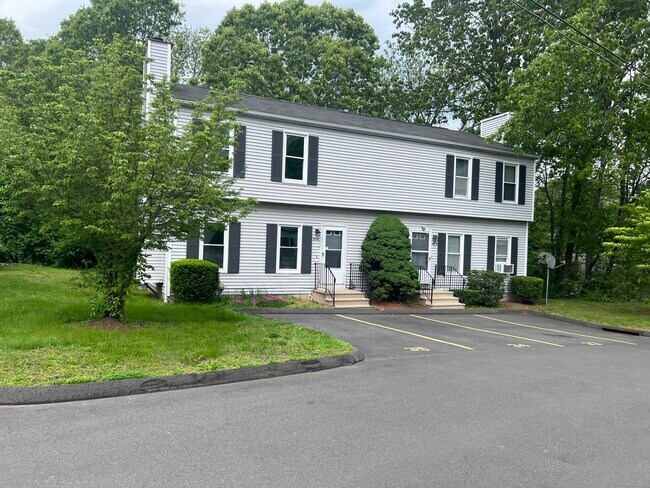 245 Colonial Ave in Waterbury, CT - Building Photo - Building Photo
