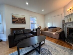 56 Grampian Way in Boston, MA - Building Photo - Building Photo