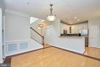 43865 Hickory Corner Terrace in Ashburn, VA - Building Photo - Building Photo