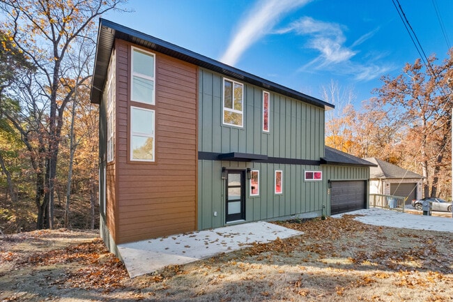 50 Thaxted Dr in Bella Vista, AR - Foto de edificio - Building Photo