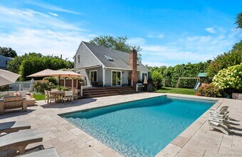 28 Windermere Dr in Sag Harbor, NY - Building Photo - Building Photo