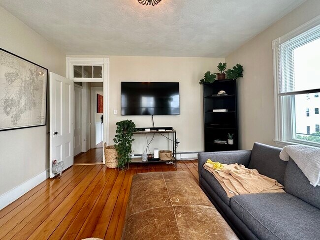 14 Allen St-Unit -2 in Somerville, MA - Building Photo - Building Photo