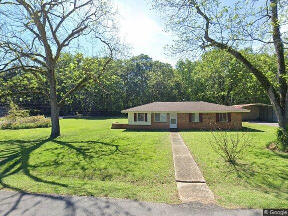 168 Grovewood Ct in Montgomery, AL - Building Photo