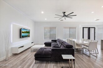 47970 Navidad Court in Apache Junction, AZ - Foto de edificio - Building Photo
