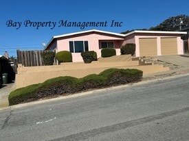 3251 De Forest Rd in Marina, CA - Building Photo
