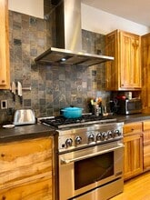 2504 NW Sacagawea Ln in Bend, OR - Building Photo - Building Photo
