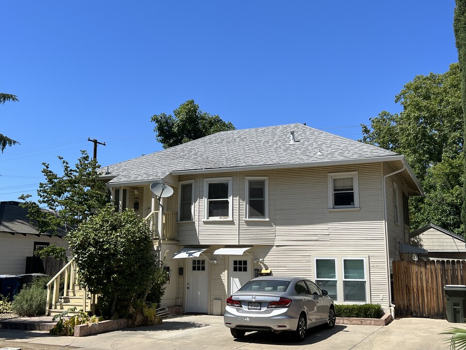 4035 V St in Sacramento, CA - Building Photo