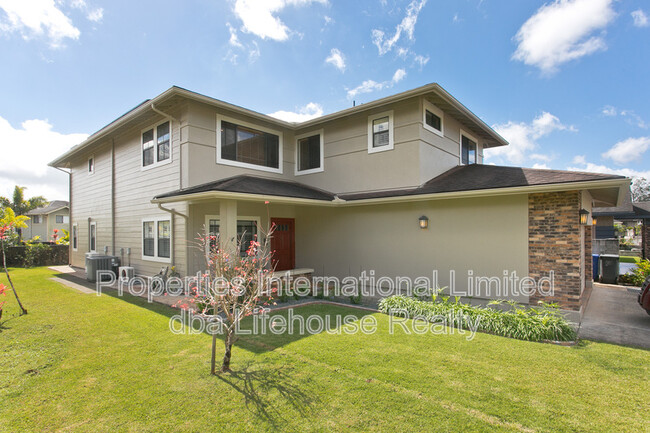 95-239-239 Kapanoe Pl