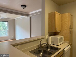 1600 Spring Gate Dr., Unit 2308 in McLean, VA - Building Photo - Building Photo