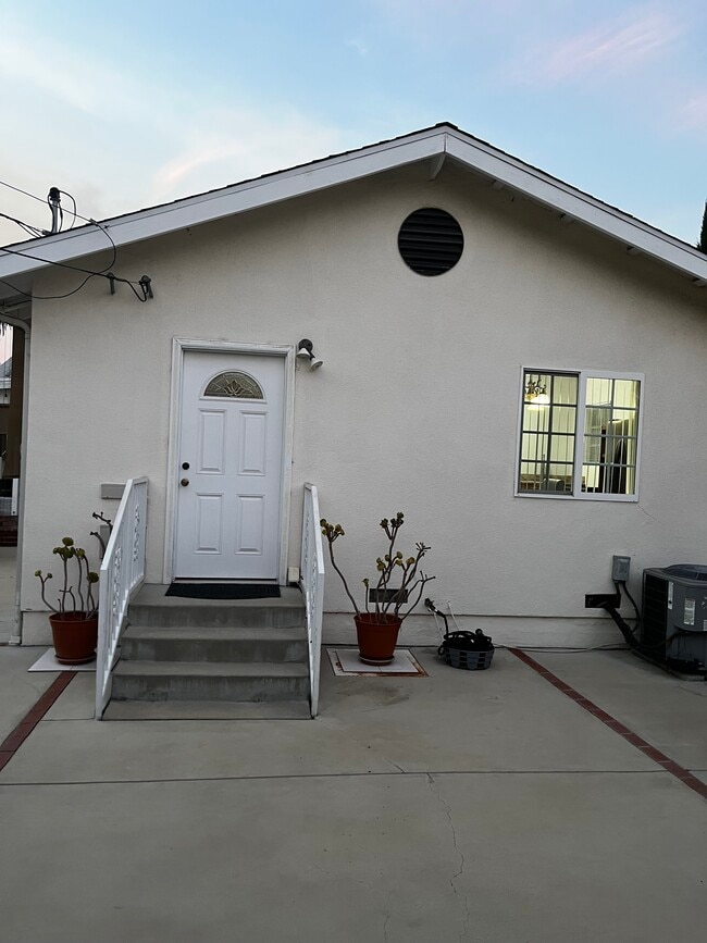 property at 18154 Gresham St