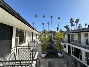 1138 9th St in Santa Monica, CA - Building Photo - Building Photo