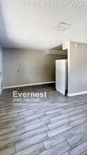 718 W Wilson Ave in Las Vegas, NV - Building Photo - Building Photo