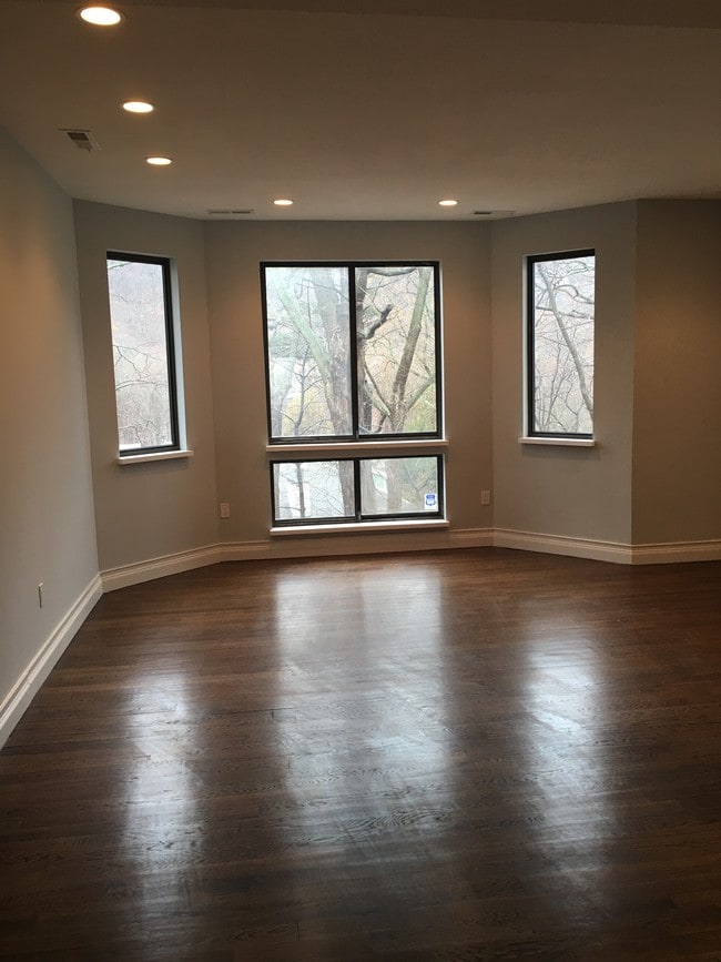 property at 999 Whalley Ave