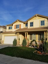 482 Petunia Ct in Merced, CA - Building Photo - Building Photo
