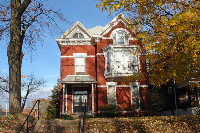 1501 Hepburn Ave in Louisville, KY - Foto de edificio - Building Photo