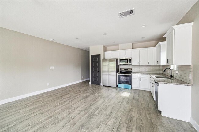 301 Owens St in Houston, TX - Building Photo - Building Photo
