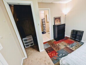 396 Plantation Rd SW, Unit Main in Smyrna, GA - Building Photo - Building Photo