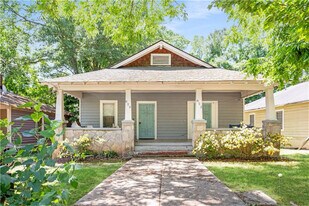 822 Elbert St SW in Atlanta, GA - Building Photo