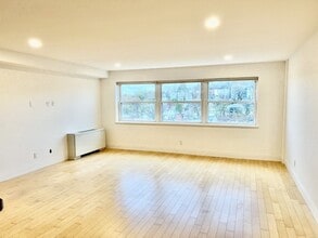 1600 Beacon St in Brookline, MA - Building Photo - Building Photo