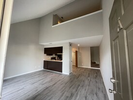 Timberland Lofts Apartments