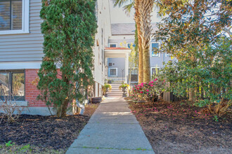 The Officer's Quarters in Sullivans Island, SC - Building Photo - Building Photo