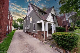 18405 Newell Rd in Shaker Heights, OH - Building Photo - Building Photo