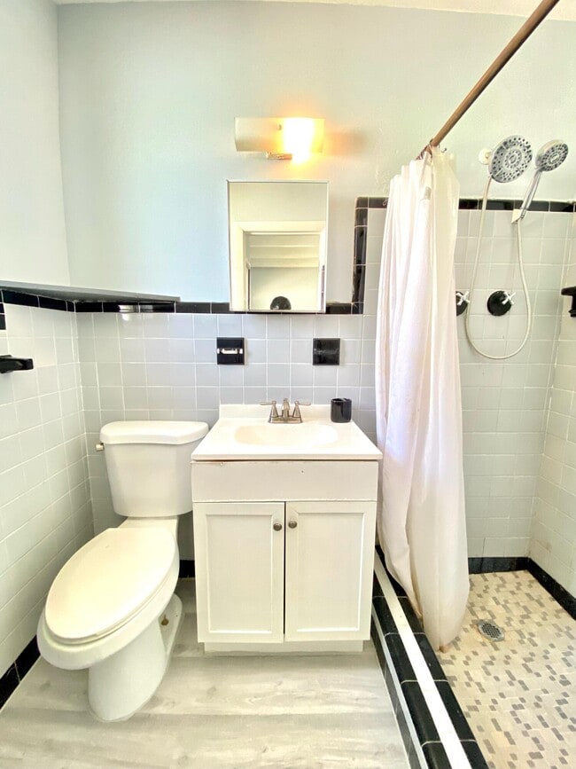 527 48th St in West Palm Beach, FL - Building Photo - Building Photo