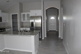 1014 Rebeca Wy in Socorro, TX - Building Photo - Building Photo