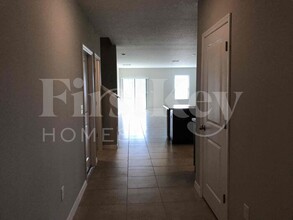9640 Sage Creek Dr in Riverview, FL - Building Photo - Building Photo