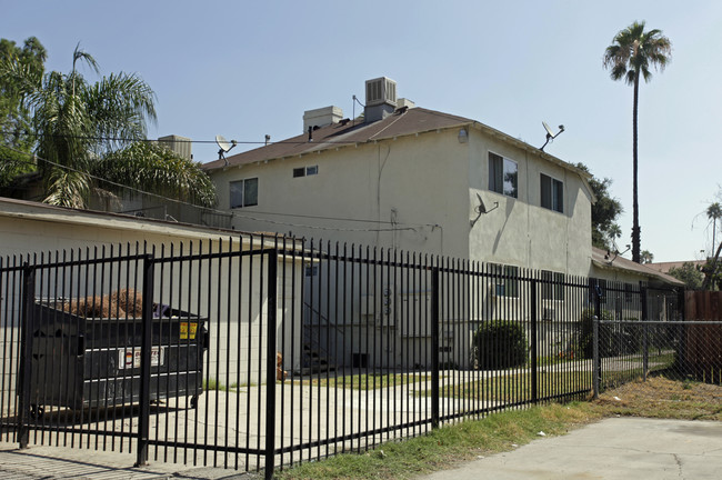 8650 Nuevo Ave in Fontana, CA - Building Photo - Building Photo