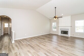 2005 Dartmoth Way in Villa Rica, GA - Building Photo - Building Photo