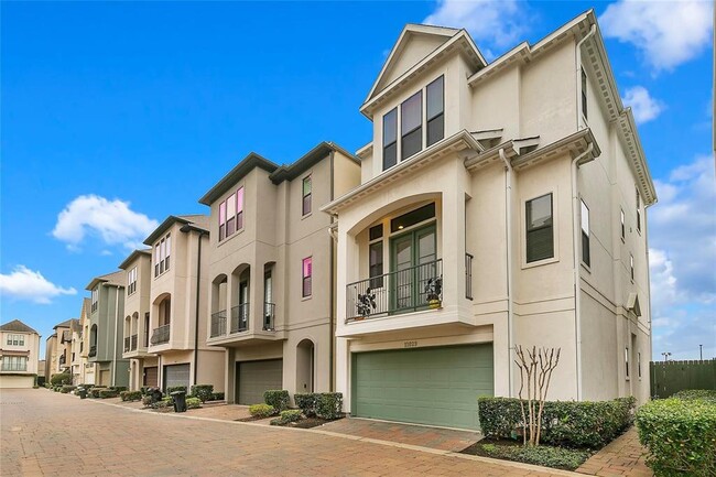 property at 11029 Sherwood Grv