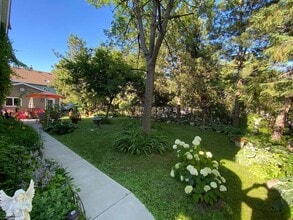 427 19th Ave NE, Unit 1 in Minneapolis, MN - Building Photo - Building Photo