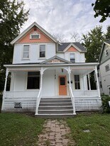 415 W Grand Ave in Eau Claire, WI - Building Photo