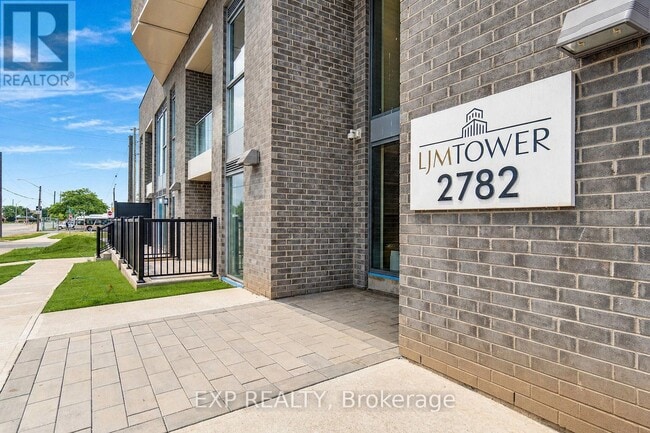 2782 Barton St E in Hamilton, ON - Building Photo - Building Photo