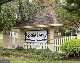 3 Witherspoon Ct in East Windsor, NJ - Building Photo