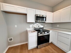 1006 Polk St in De Soto, IA - Building Photo - Building Photo