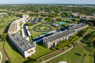 Barwood Condominiums in Boca Raton, FL - Foto de edificio - Building Photo