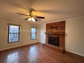 102 Brodick Ct in Cary, NC - Building Photo - Building Photo