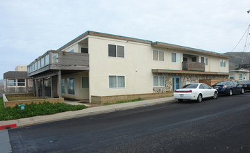 1 Carmel Ave in Pacifica, CA - Building Photo - Building Photo