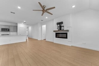 3709 Palo Pinto Dr in Farmersville, TX - Building Photo - Building Photo