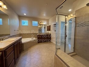 7046 Orchard Cir in Penryn, CA - Building Photo - Building Photo