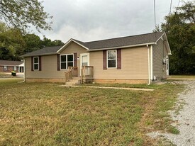 239 Orleans Dr in Clarksville, TN - Building Photo