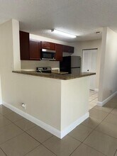 11211 W Atlantic Blvd, Unit 105 in Coral Springs, FL - Building Photo - Building Photo