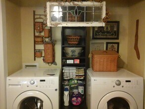 915 Pope Street in Lake Mills, WI - Foto de edificio - Building Photo