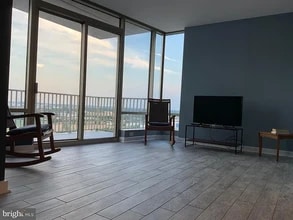 105 Christina Landing Dr, Unit 2005 in Wilmington, DE - Building Photo - Building Photo