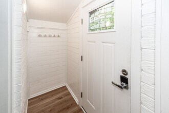 8 Teaneck Rd in Goose Creek, SC - Building Photo - Building Photo