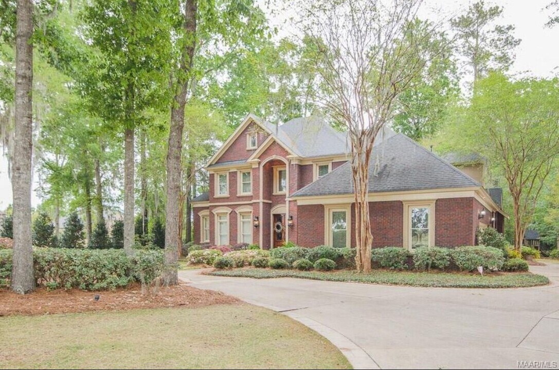 8611 Wynford Pl in Montgomery, AL - Foto de edificio