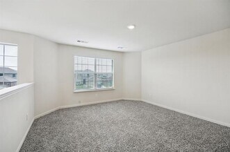 817 Mallorie Ln in Ferris, TX - Building Photo - Building Photo