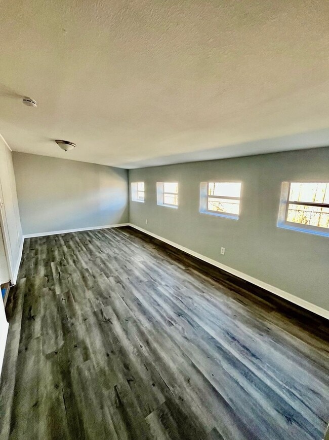 property at 2554 Palm Dr NE